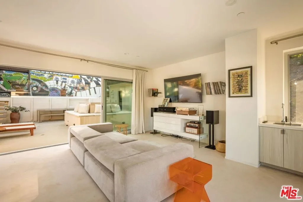 2407 San Marco Drive, Los Angeles, California, United States. - Photo 11