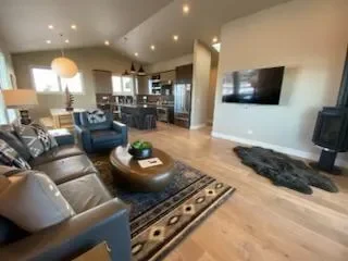 19120 Gateway Loop, Bend, Oregon, United States. - Photo 17