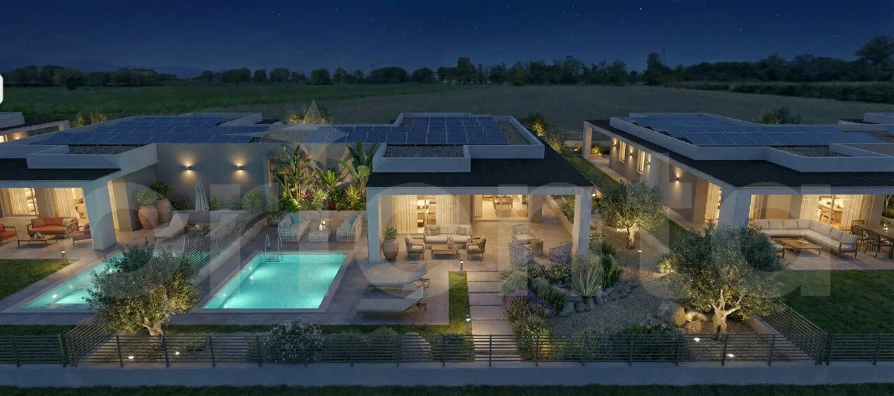 Exterior photo 3