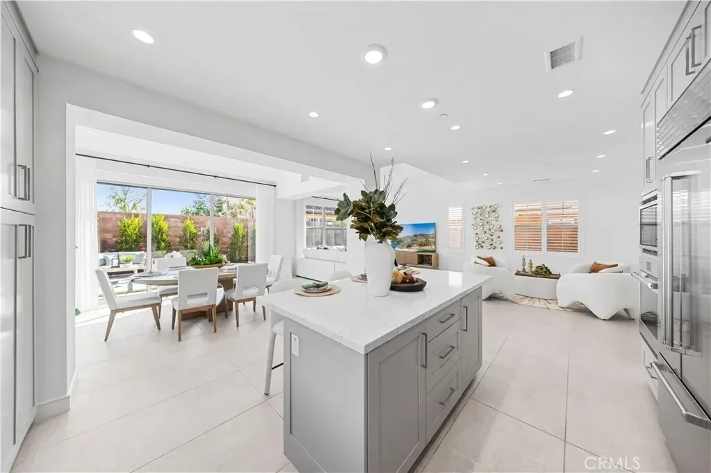 106 Albero, Irvine, California, United States. - Photo 15