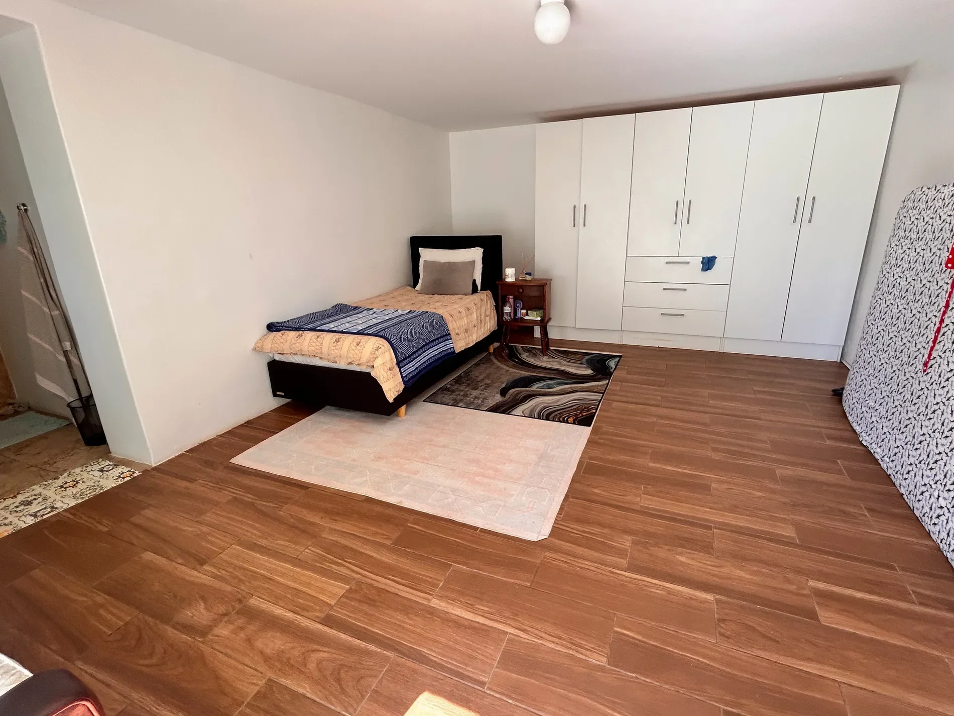 Gallery photo 3