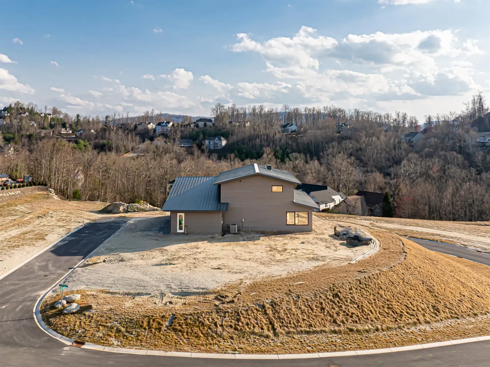 24 Watchman, Hendersonville, NC, 28792, USA, Hendersonville, North Carolina, United States. - Photo 46