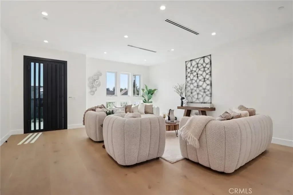 Gallery photo 3