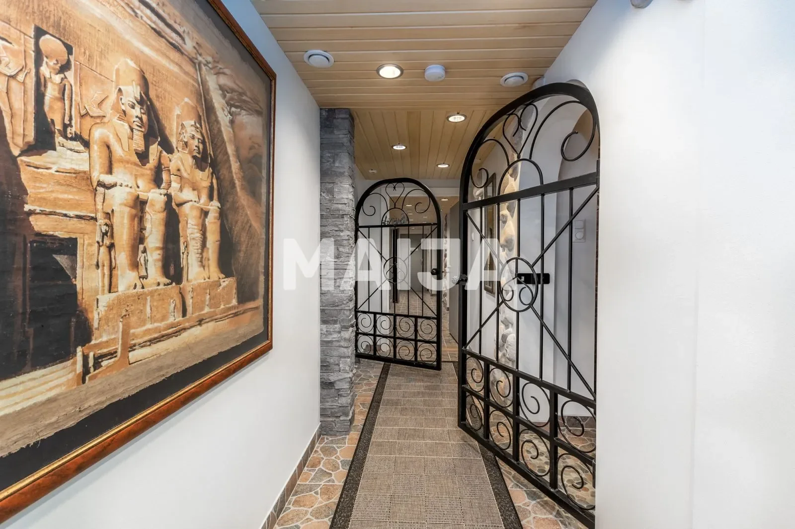 Gallery photo 5