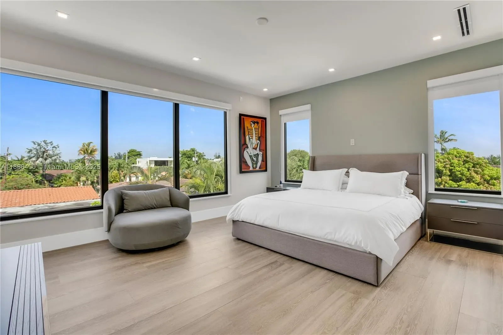 8826 Froude Ave, Bal Harbour, Florida, United States. - Photo 31