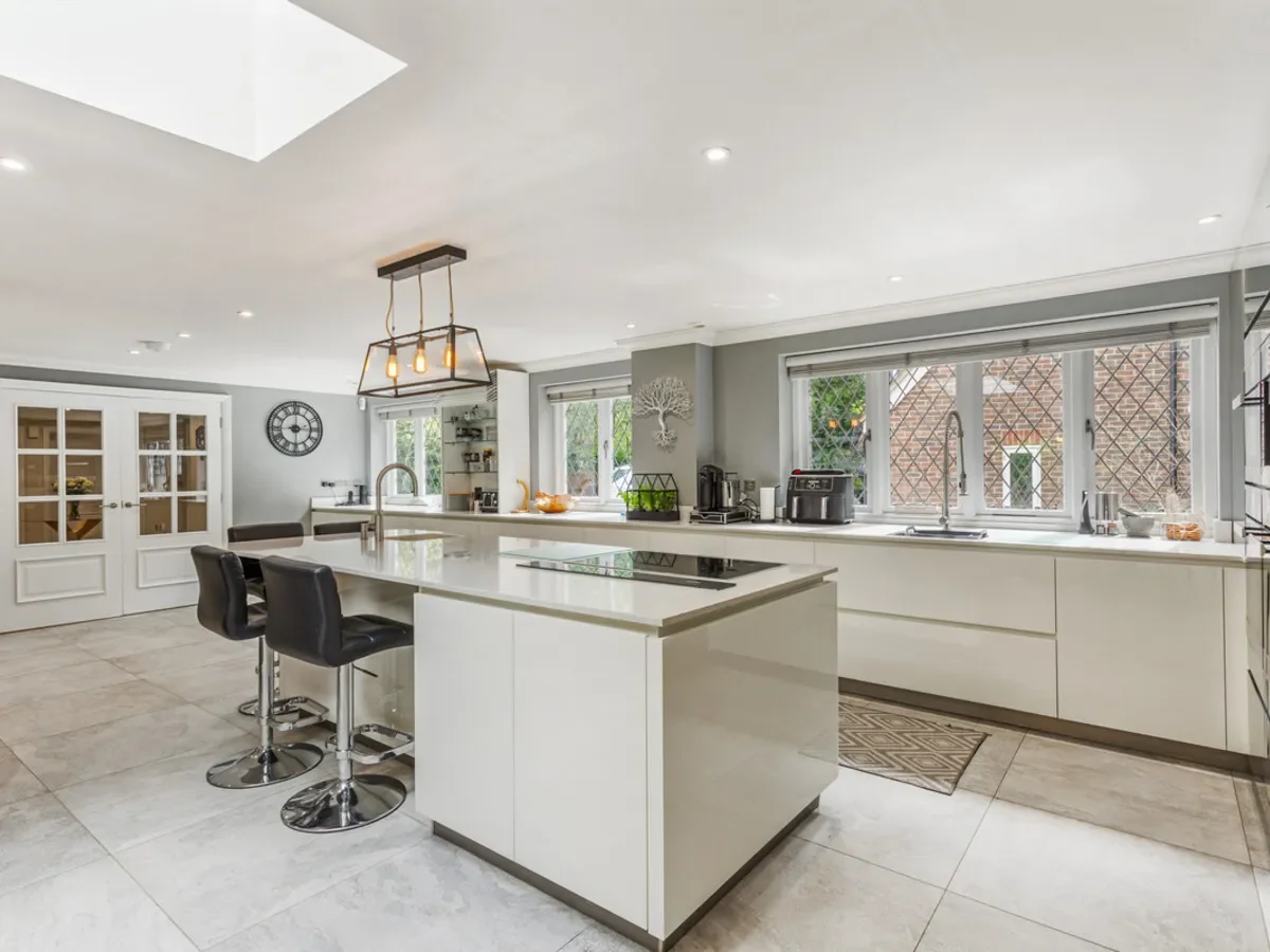 Burgess Wood Grove, Beaconsfield, HP9, Beaconsfield, England, United Kingdom. - Photo 12