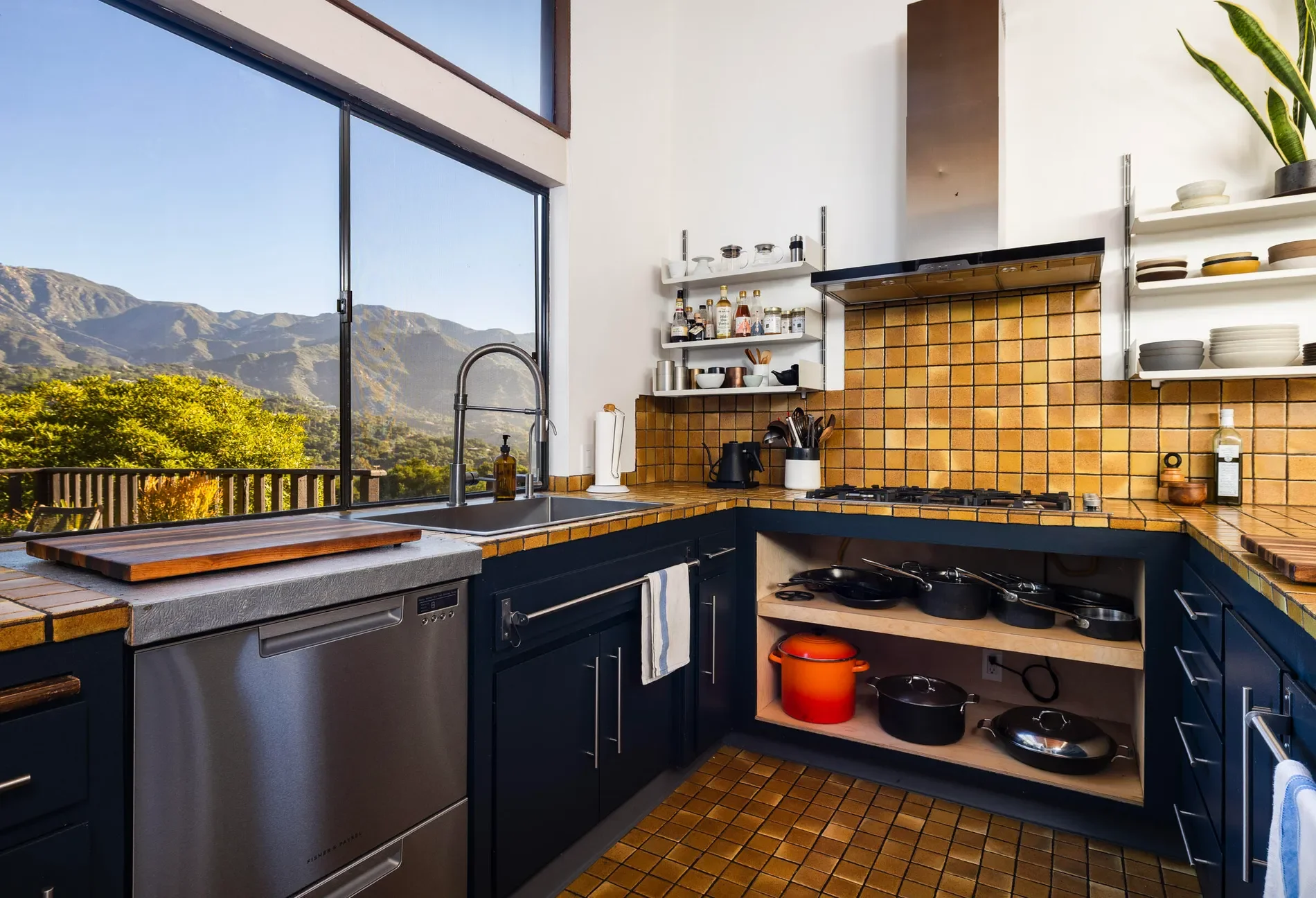 1512 Hillcrest Road, Santa Barbara, California, United States. - Photo 9