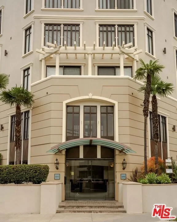 11847 Gorham Avenue 302, Los Angeles, California, United States. - Photo 7