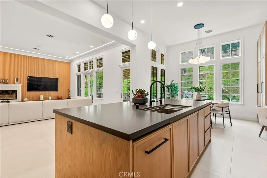 25410 PRADO DE LAS BELLOTAS, Hidden Hills, California, United States. - Photo 5