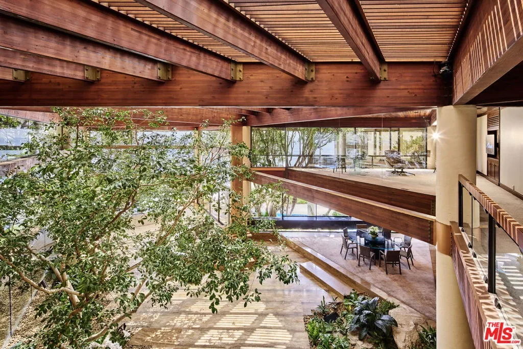 6962 Wildlife Road, Malibu, California, United States. - Photo 15