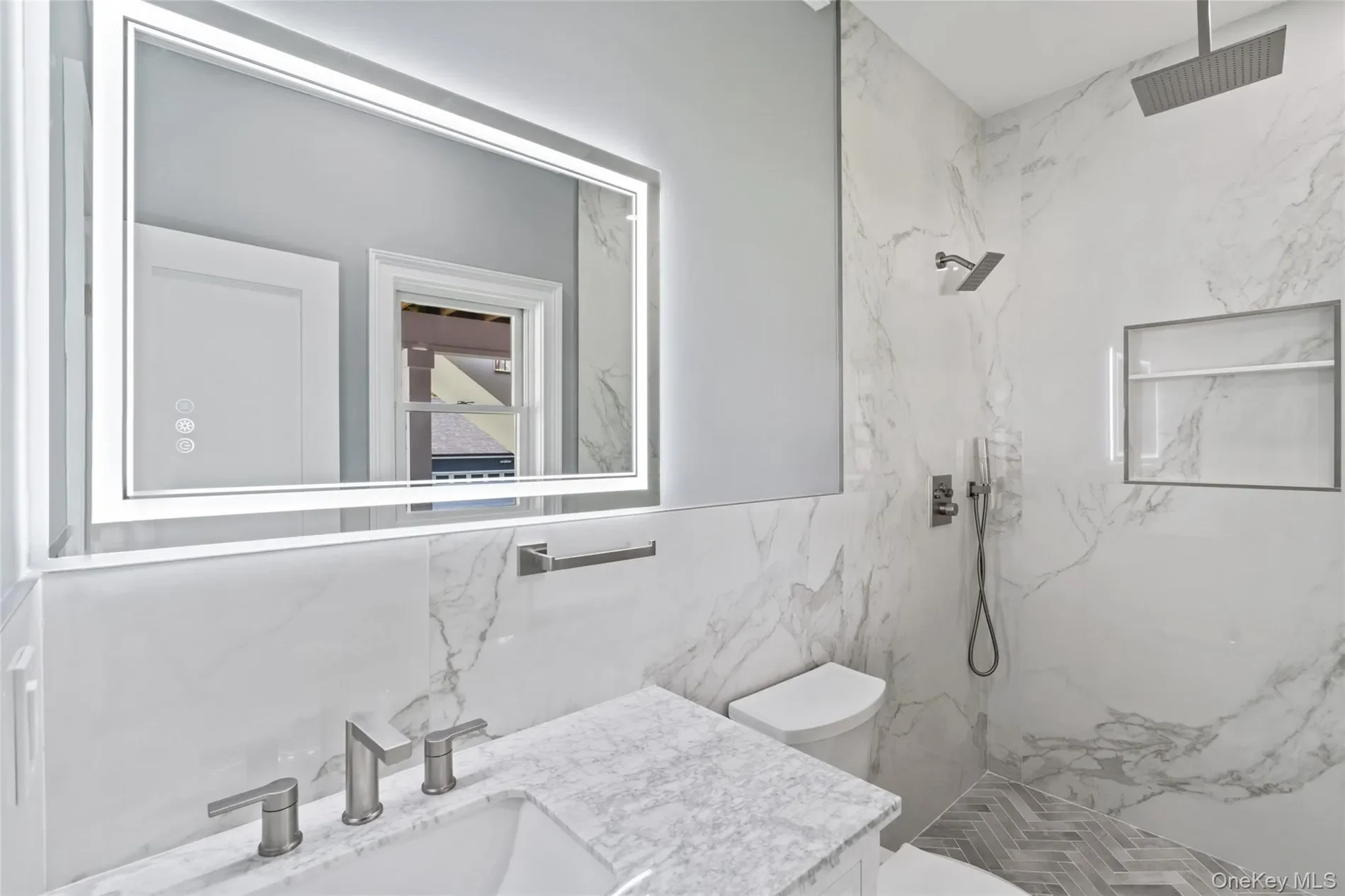 7 S Bay Avenue, Bay Shore, NY 11706, Bay Shore, New York, United States. - Photo 19