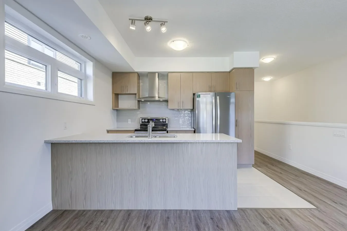 66 Thatcher Drive, Guelph, Ontario, Canada. - Photo 8