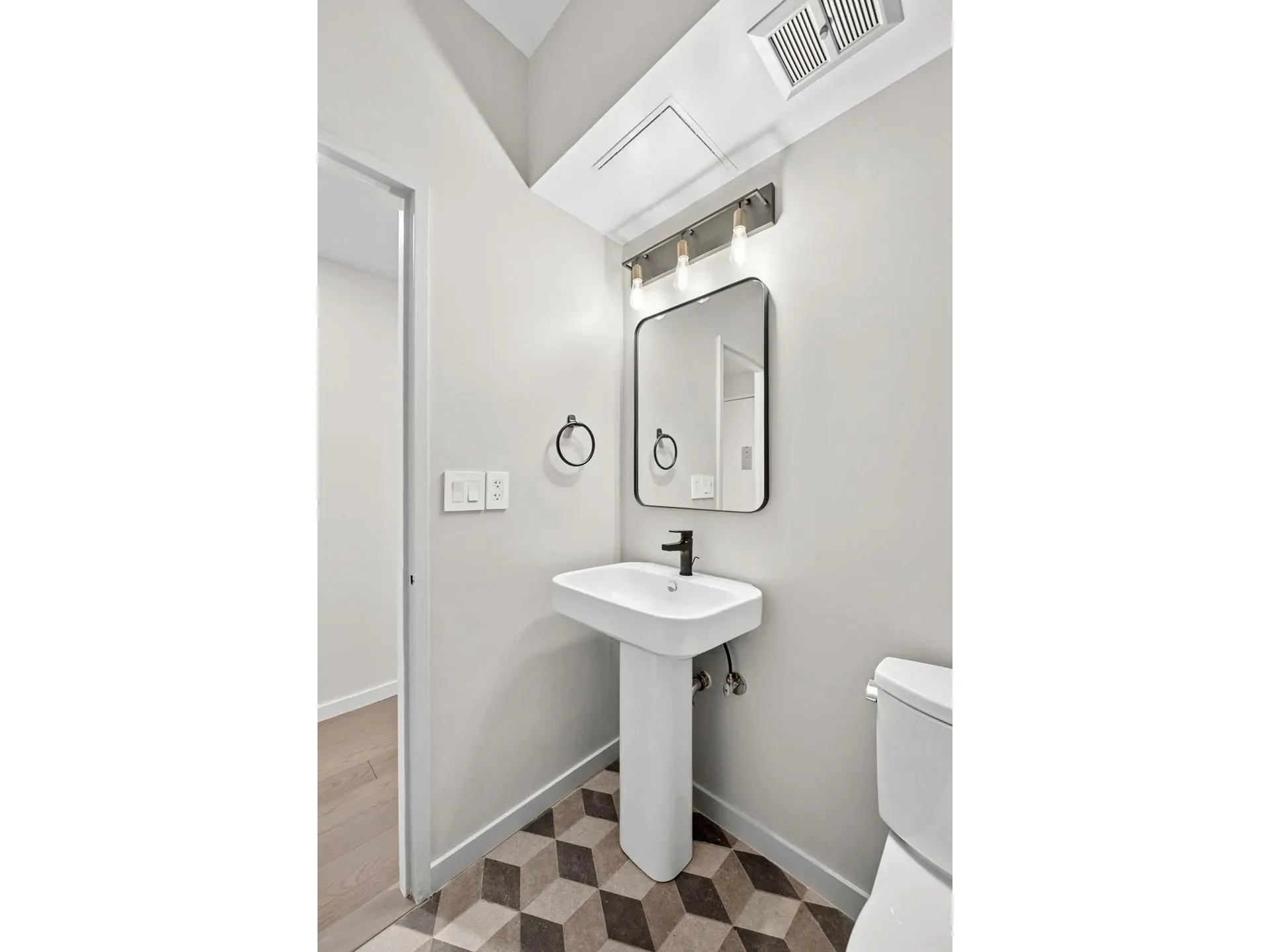 The Wakefield, 525 E 80TH ST, New York, New York, United States. - Photo 12