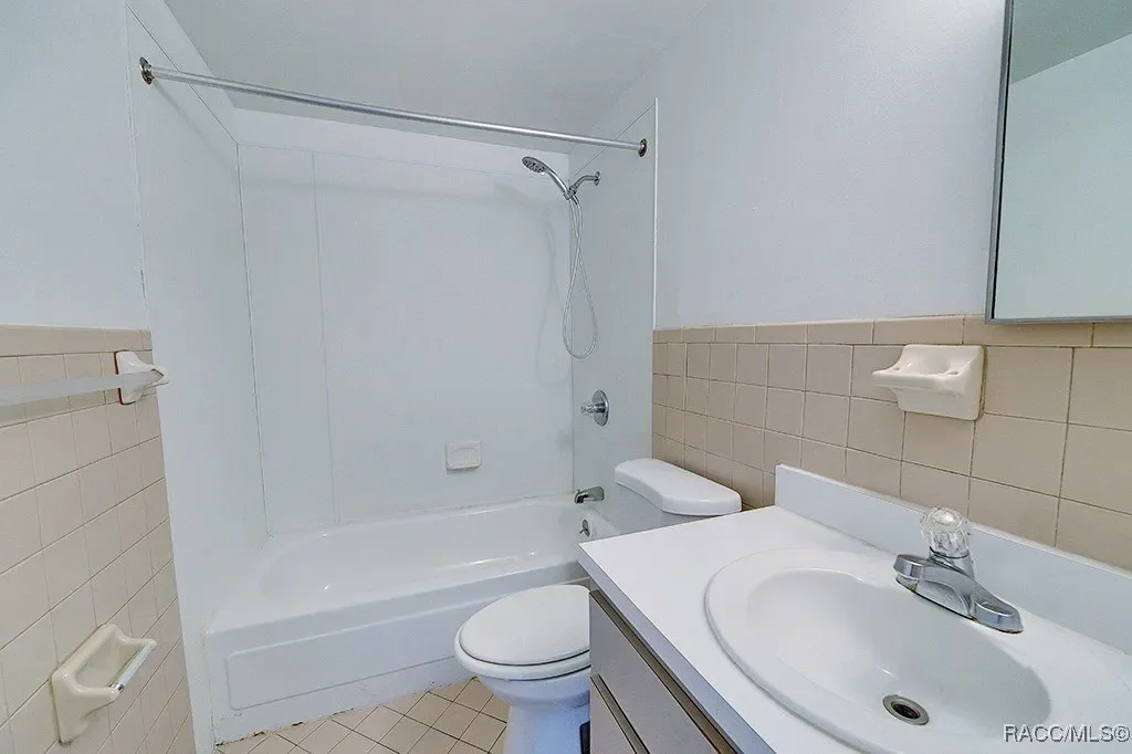 1154 NE 1st Street, Crystal River, FL 34429, Crystal River, Florida, United States. - Photo 21