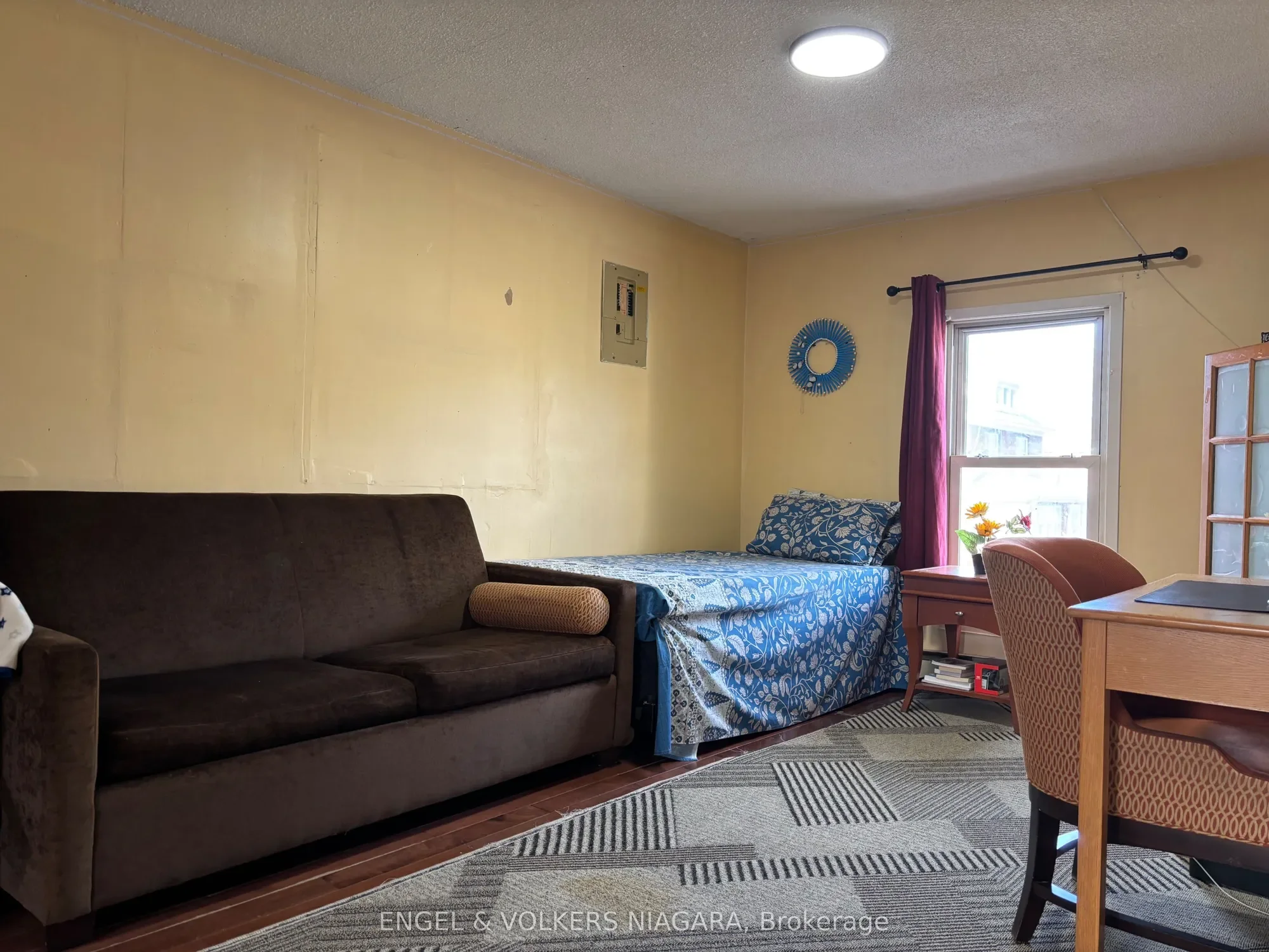 Gallery photo 2
