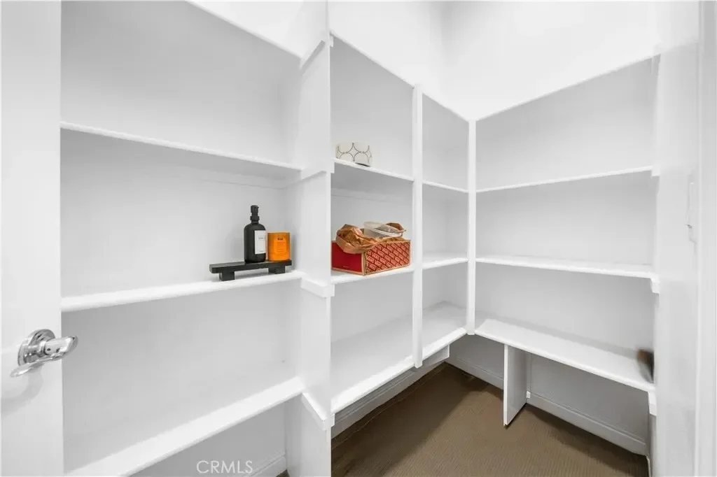 20611 W Chestnut Circle, Los Angeles, California, United States. - Photo 15