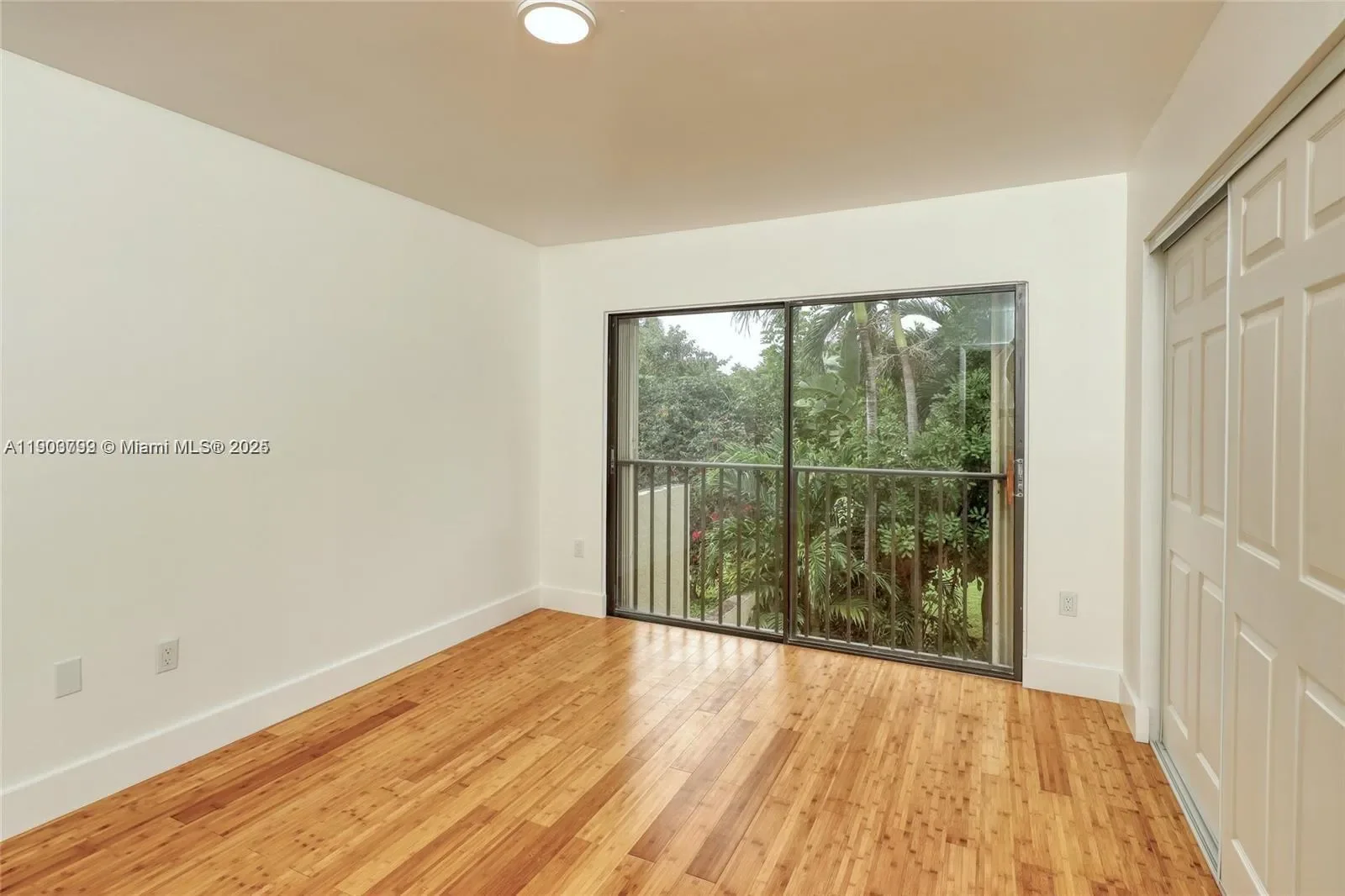 3905 Adra Ave, Doral, Florida, United States. - Photo 13