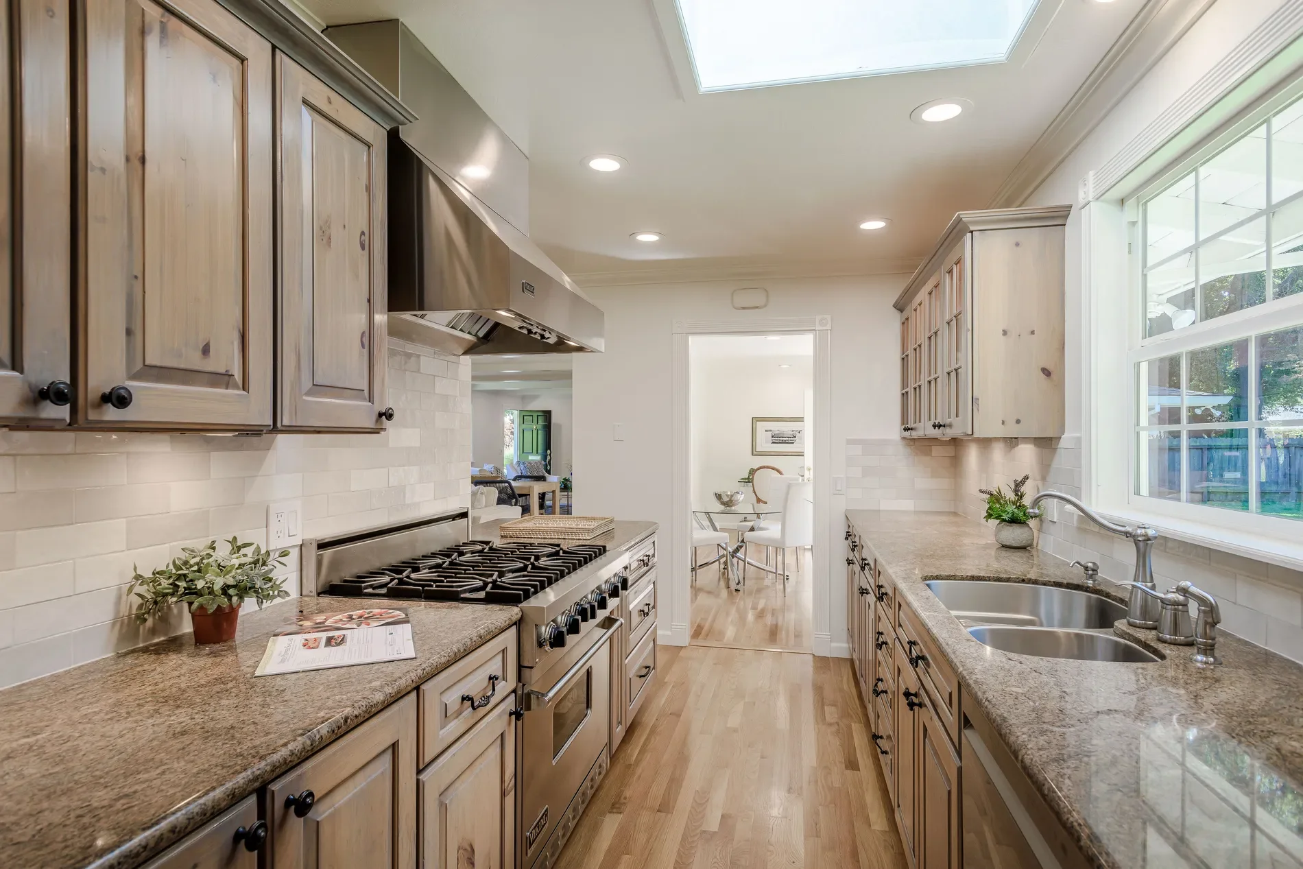 1597 Edgewood Drive , Palo Alto, CA 94303, East Palo Alto, California, United States. - Photo 14