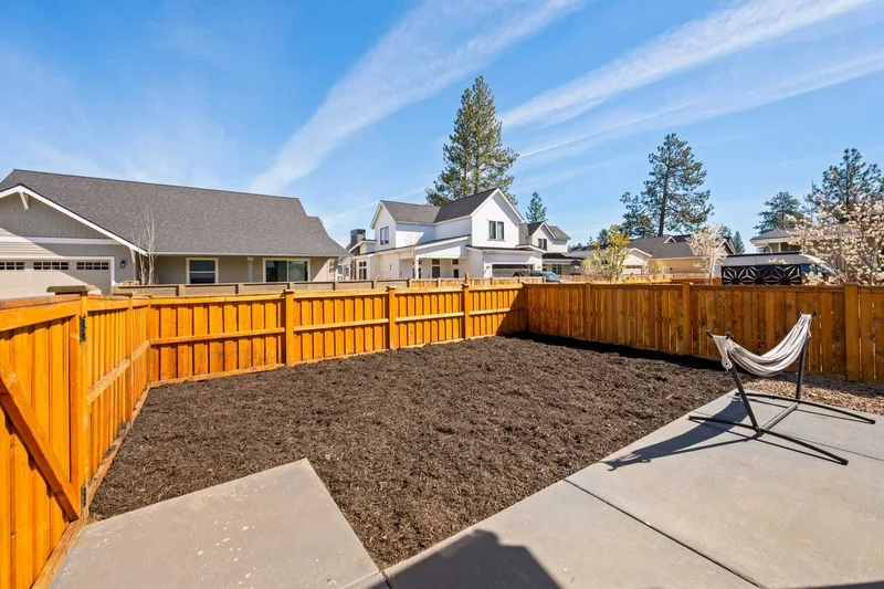 282 W Lundgren Mill Drive , Sisters, OR 97759, Sisters, Oregon, United States. - Photo 19