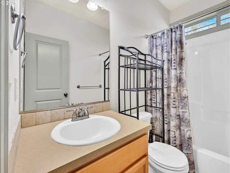 3279 SE ANDERSON RD, Gresham, Oregon, United States. - Photo 14