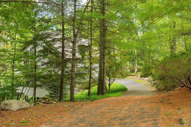 51 Major Lockwood Lane, Pound Ridge, New York, United States. - Photo 25