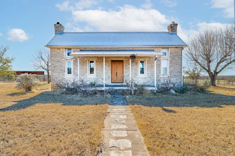 7474 US Highway 67, Stephenville, TX 76401, Stephenville, Texas, United States. - Photo 4