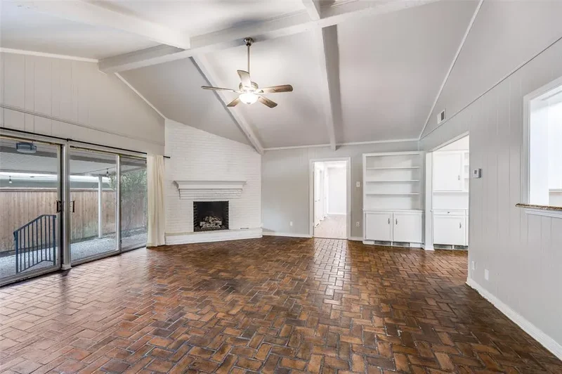 7517 Meadow Oaks Drive, Dallas, Texas, United States. - Photo 6