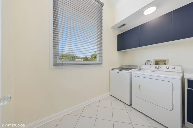 28 S Clay Street, Hinsdale, Illinois, United States. - Photo 21