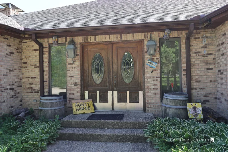 91 S Milwaukee Avenue, Vernon Hills, Illinois, United States. - Photo 3