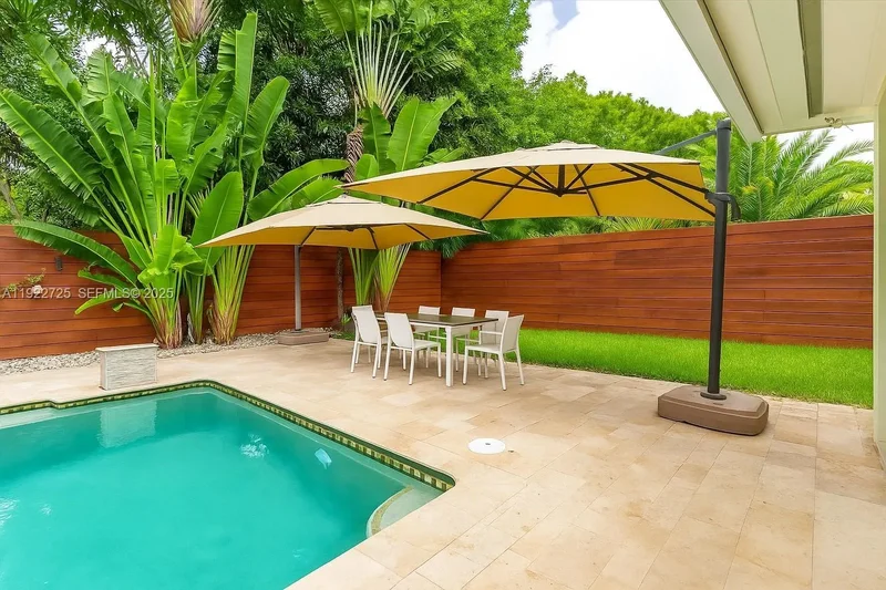 Single Family Residence in Miami