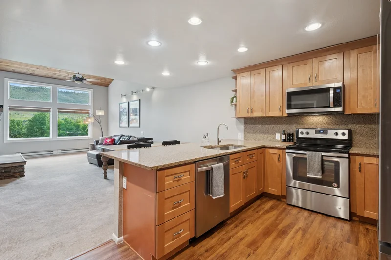 760 W Beaver Creek Boulevard #202 , Avon, CO 81620, Avon, Colorado, United States. - Photo 16