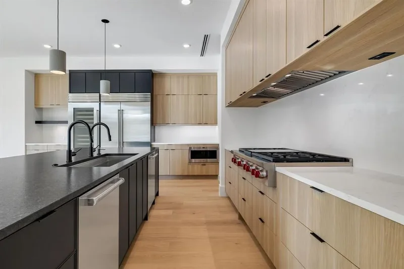 3373 Dorado Beach Drive, Farmers Branch, Texas, United States. - Photo 14