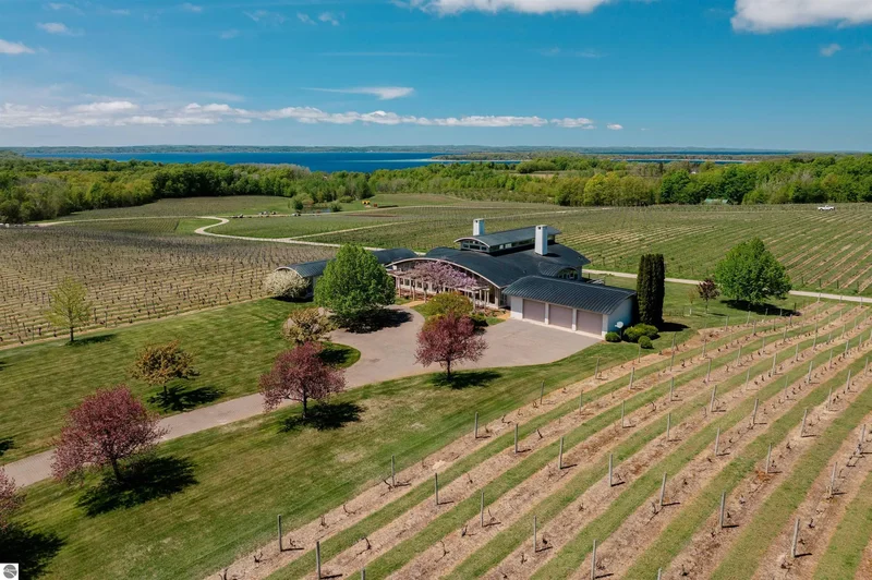 2721 Nelson Road, Traverse City, MI 49686, Traverse City, Michigan, United States. - Photo 65