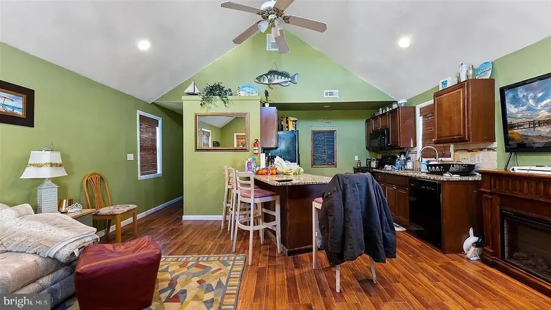 28 40th St, SEA ISLE CITY, NJ 08243, Sea Isle City, New Jersey, United States. - Photo 14