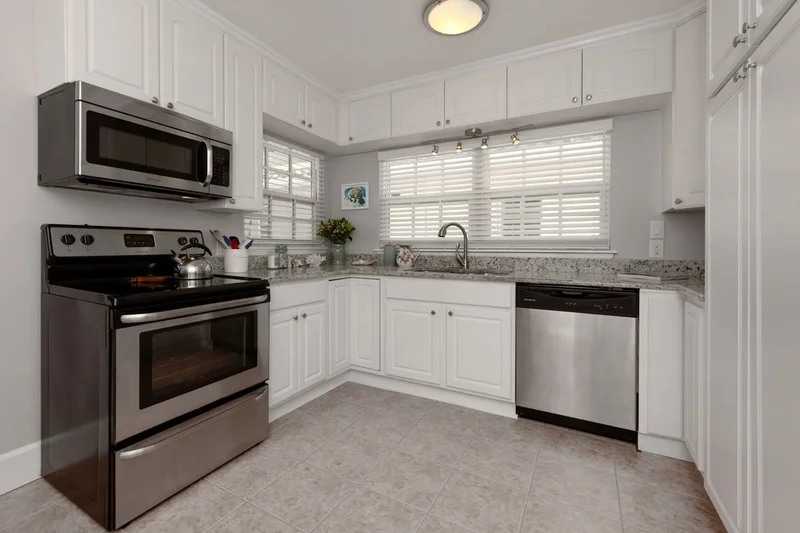 321 Pedro Street, Venice, FL 34285, Venice, Florida, United States. - Photo 19