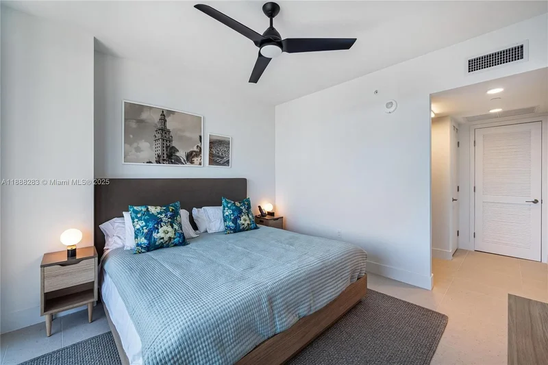 601 NE 1, Miami, FL 33132, Miami, Florida, United States. - Photo 21
