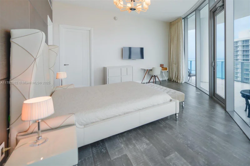 17475 Collins Ave 1703, Golden Beach, Florida, United States. - Photo 36