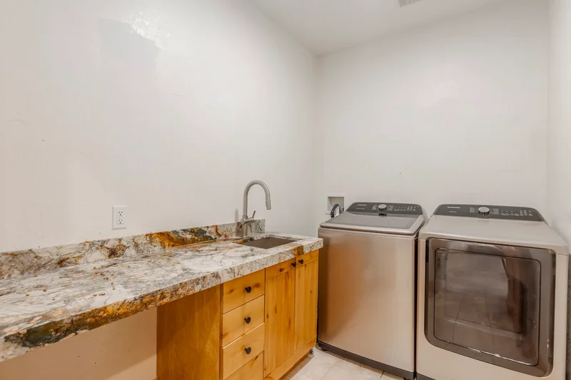 851 Lake Creek Way, Heber City, UT 84032, Heber City, Utah, United States. - Photo 22