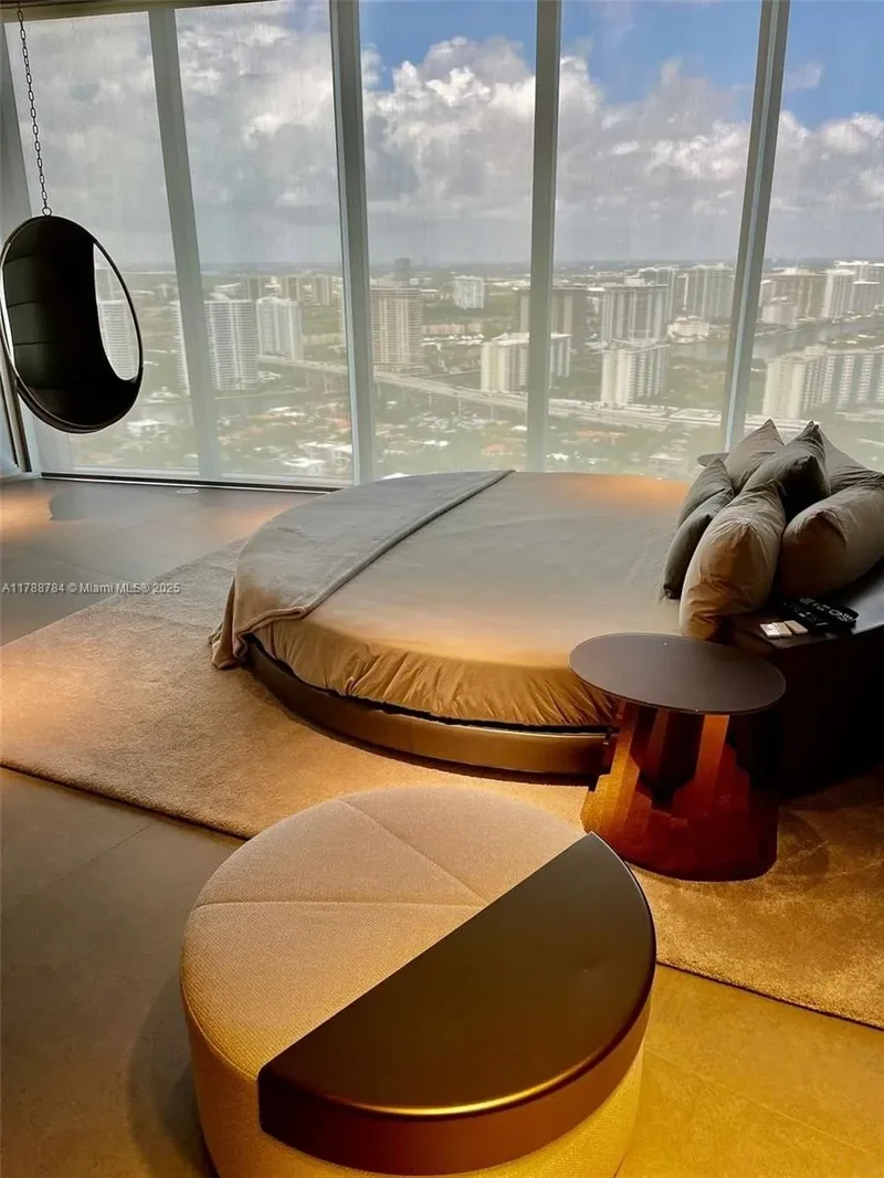 18555 Collins Ave, #3705, Sunny Isles Beach, FL, 33160, USA, Golden Beach, Florida, United States. - Photo 36