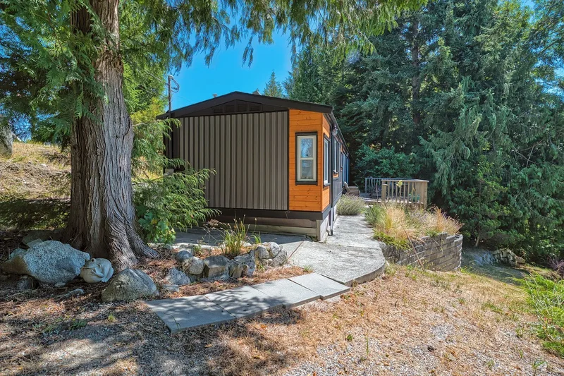 7949 Redrooffs Road, Halfmoon Bay, BC V7Z 1C6, Halfmoon Bay, British Columbia, Canada. - Photo 14