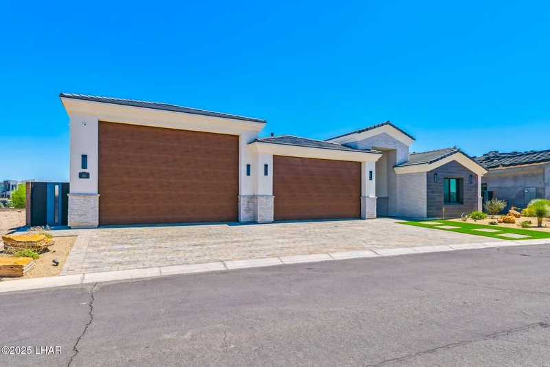 816 Isola Bella Loop, Lake Havasu City, AZ 86403, Lake Havasu City, Arizona, United States. - Photo 97