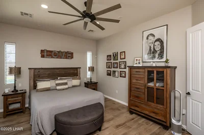Thumbnail 24