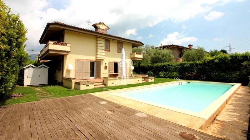 VILLA MADEIRA - FORTE DEI MARMI