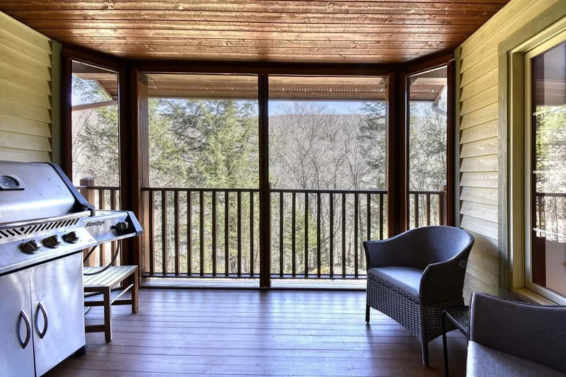 605 Ch. des Skieurs, Mont-Tremblant, Quebec, Canada. - Photo 10