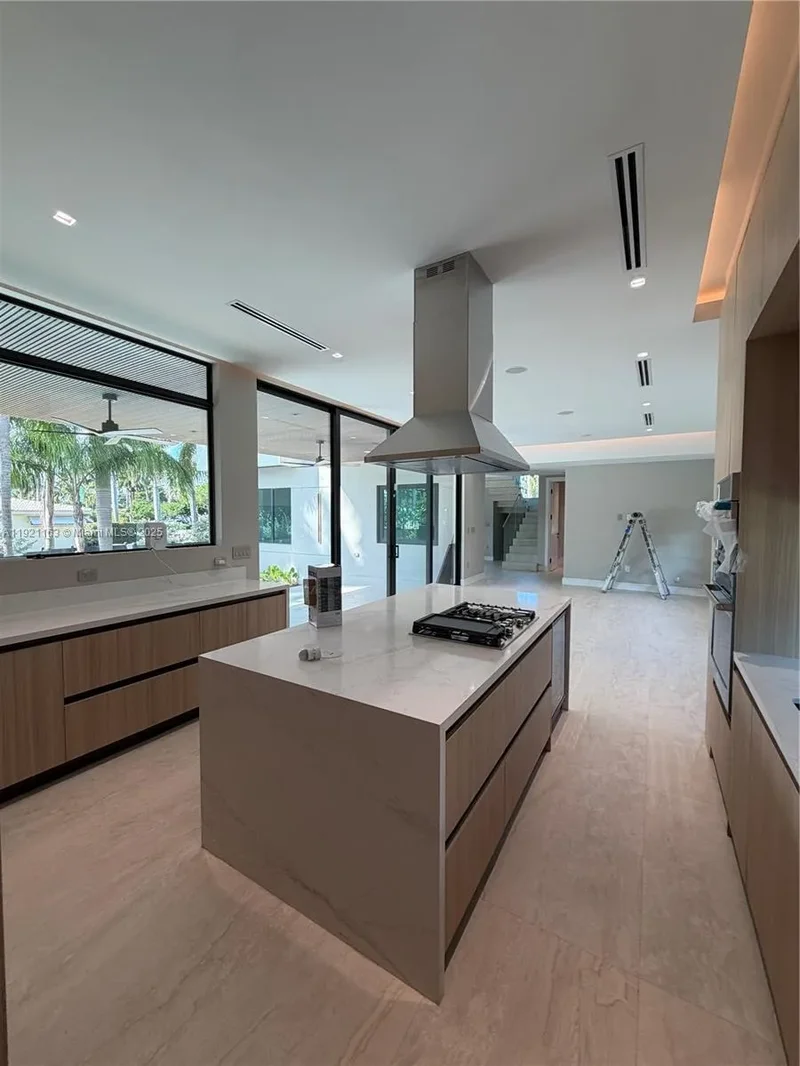 1380 Hollywood Blvd, Hollywood, Florida, United States. - Photo 32