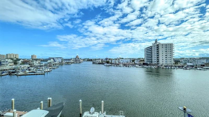6114 Calvert Avenue , Ventnor City, NJ 08406, Ventnor City, New Jersey, United States. - Photo 30