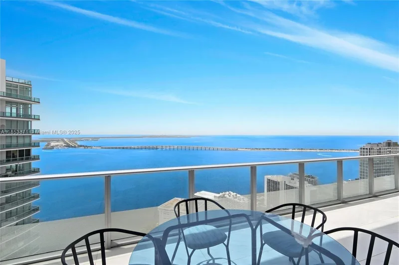 1300 Brickell Bay Dr 4401, Miami, Florida, United States. - Photo 16