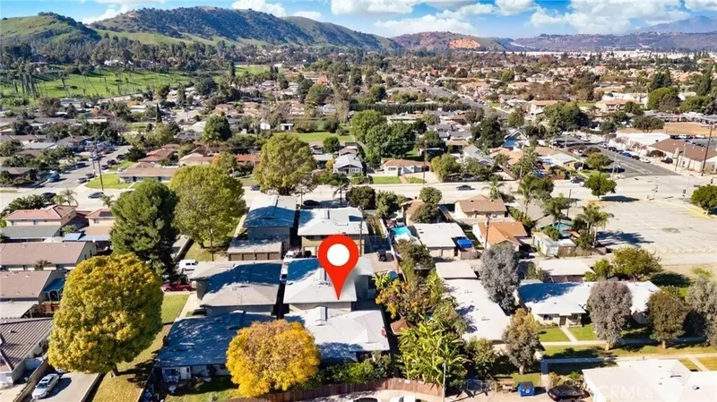 1031 Friar Lane, Pomona, California, United States. - Photo 16