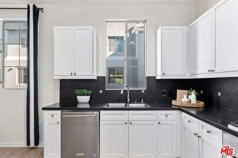 5350 Playa Vista Dr unit:, #14, Playa Vista, CA, 90094, USA, Los Angeles, California, United States. - Photo 36