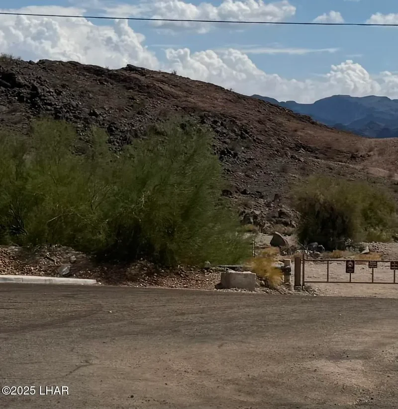 1081/1091 Acoma Blvd S, Lake Havasu City, AZ 86406, Lake Havasu City, Arizona, United States. - Photo 17